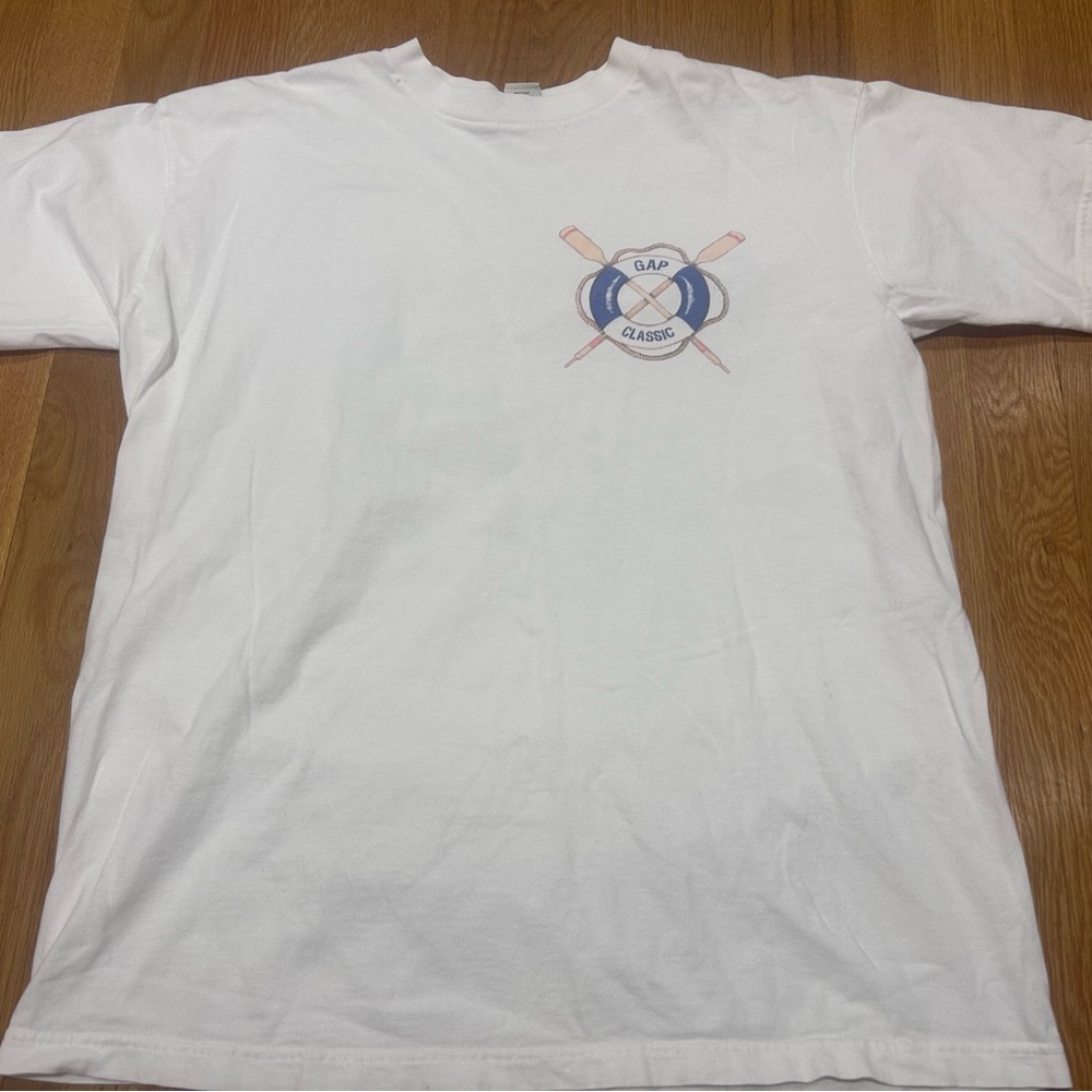 GAP vintage y2k Graphic Tee Men small